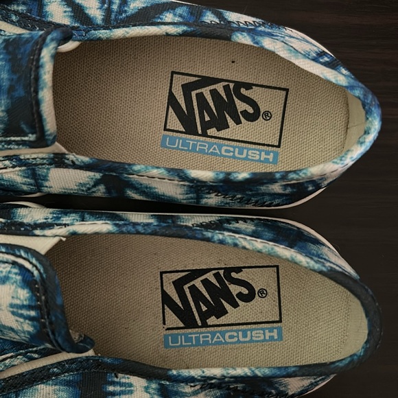 Vans Slip On Indigo Womens Size 8 Shoes Sneakers Blue White Tie Dye - Picture 7 of 8